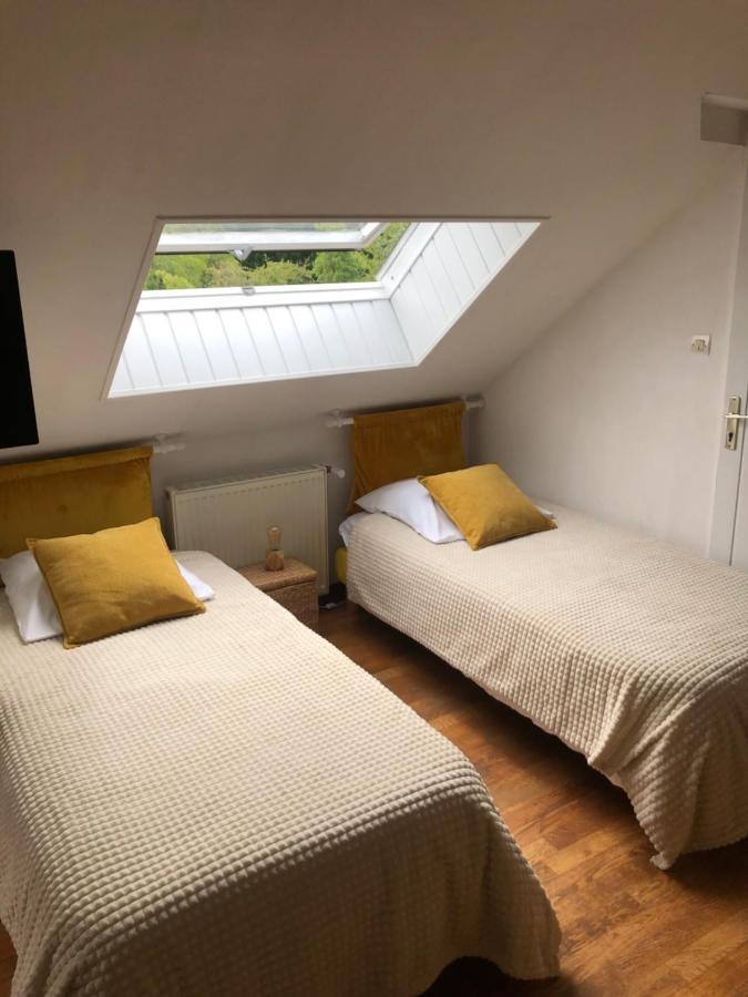 Grande Chambre Familiale Jaune Tout Bonnement Bien Putot-en-Auge Bagian luar foto